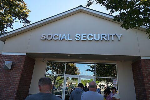 Americans Want a BRAC-Style Commission to Fix Social Security
