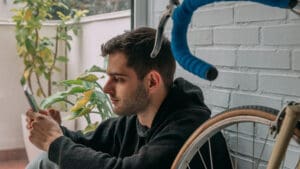 Nearly one million young people out of work or education as Neet rate edges higher