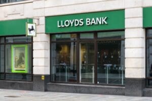 Challenger banks hold 60% of SME lending as high street banks fight back