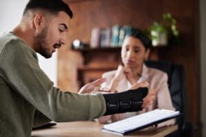 What to Know Before Accepting a Quick Injury Settlement Offer