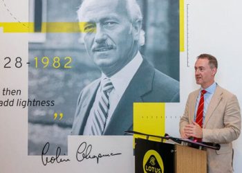 Lotus throws open Hethel to rivals as minister launches performance hub
