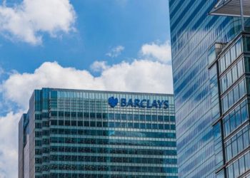 Barclays buys its Canary Wharf home in £750m vote of confidence for London