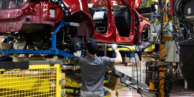 UK car production rises for the first time this year, but recovery hangs by a thread