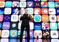 Apple briefly tops $5trn as tech stocks recover from sell-off