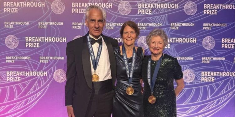 Yuri Milner’s Breakthrough Prize Just Honored the Scientists Who Spent 40 Years Curing Inherited Blindness