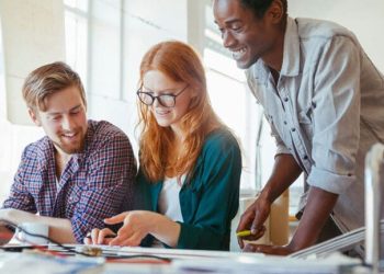 Start-ups raise record $17bn but British money misses the party