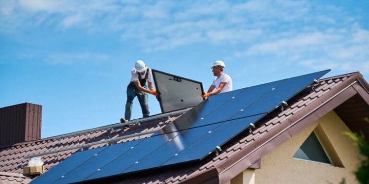 What Is an MPPT Inverter: Everything You Need to Know