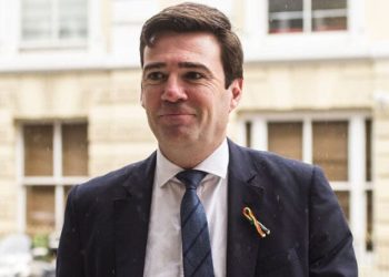 Burnham signals “room for movement” on tax as he pledges business rates cut for pubs and high street firms