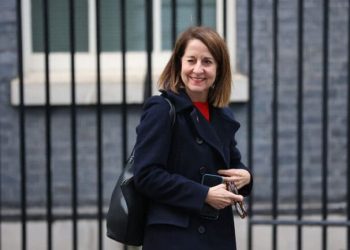 Liz Kendall exits government as her tech department faces the axe