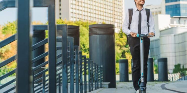 The Last-Mile Challenge for Small Businesses: Making Short Journeys More Efficient