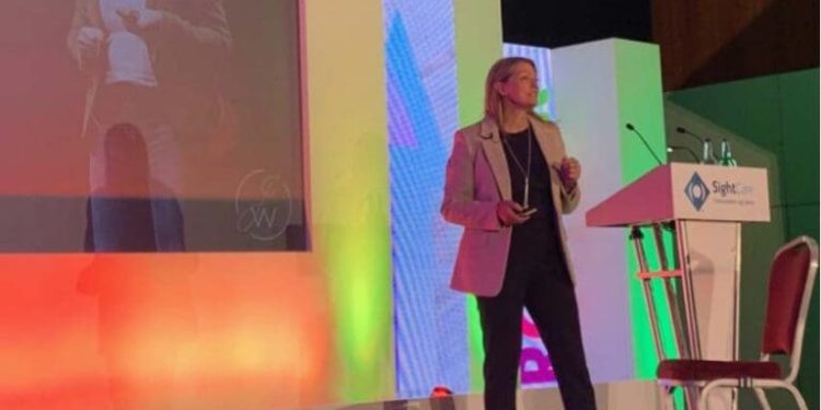 Tips for Presenting Your Business Through People Who Make an Impact