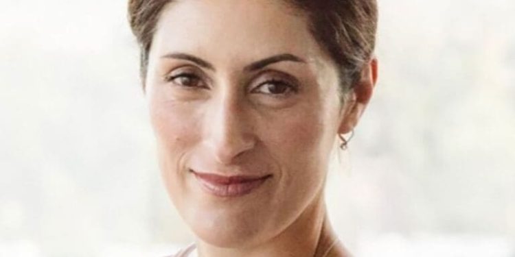 Nedda Ledgerwood: Building a Career Through Experience and Independent Thinking