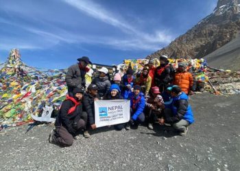 Planning the Annapurna Circuit Trek & 7 Days Annapurna Base Camp Trek: Which Route Matches Your Adventure?