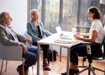 Decision Making in Critical Thinking for Effective HR Management