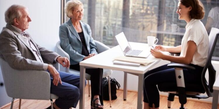 Decision Making in Critical Thinking for Effective HR Management