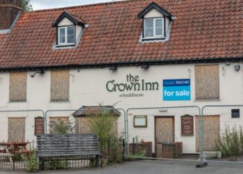 Business rates review to reset how pubs and hotels are valued