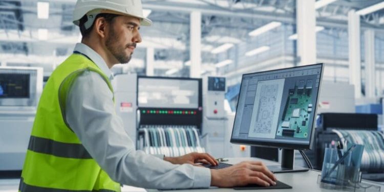 How UK SMEs Cut Prototyping Waste by 25% via Sheet Metal DFM for Complex OEM Components