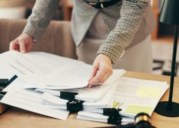 When Does Outsourcing Design Make Sense? A Business Owner’s Guide