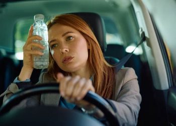 UK heatwaves cost economy £4.4bn in lost output, analysis finds