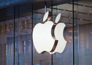 Apple lodges fresh legal challenge over UK data access order