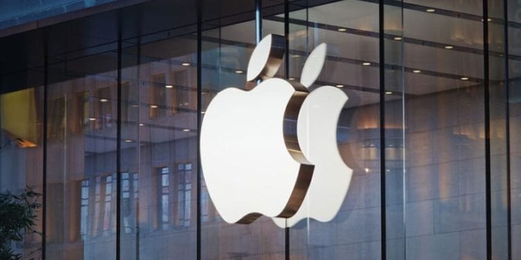 Apple lodges fresh legal challenge over UK data access order
