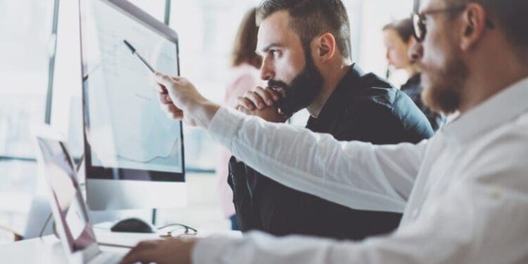 The month-end reporting habit UK small businesses can retire