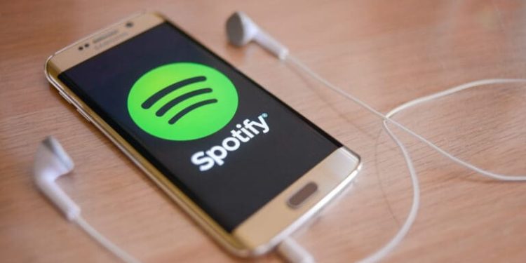 Spotify passes 300 million premium subscribers as revenue rises 14%
