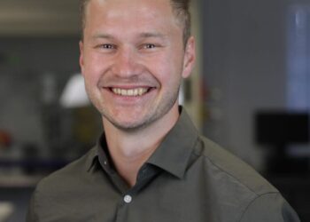 Daniel Stewart on turning captured CO2 into the ingredients in shampoo