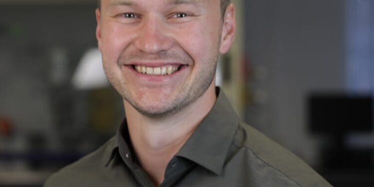 Daniel Stewart on turning captured CO2 into the ingredients in shampoo