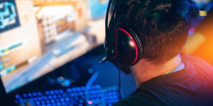 How Does Thunderpick Compare to BetPanda for eSports Betting