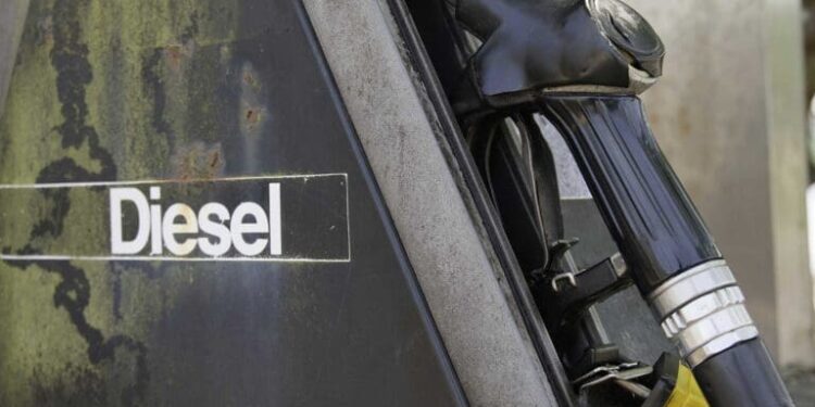 FairFuelUK urges fuel duty cut as diesel averages 199.5p a litre
