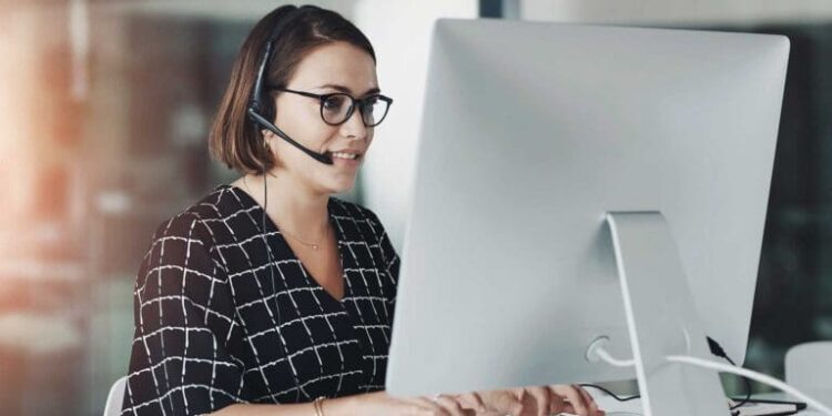 How small businesses can outsource customer service without losing control of quality