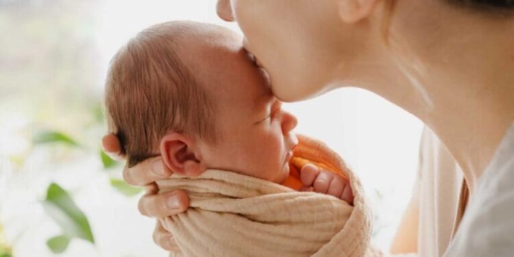 Lack of maternity leave planning pushing mothers out, founder says