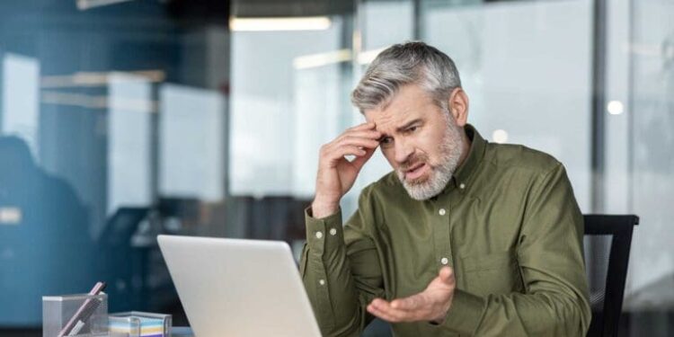 Record 738,144 UK businesses in financial distress ahead of Budget