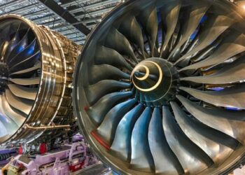 Rolls-Royce wins £2.5bn government jet engine deal in Budget