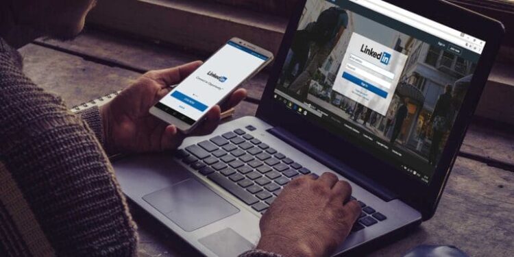 6 Best Sites to Buy LinkedIn Followers, Likes and Connections in UK